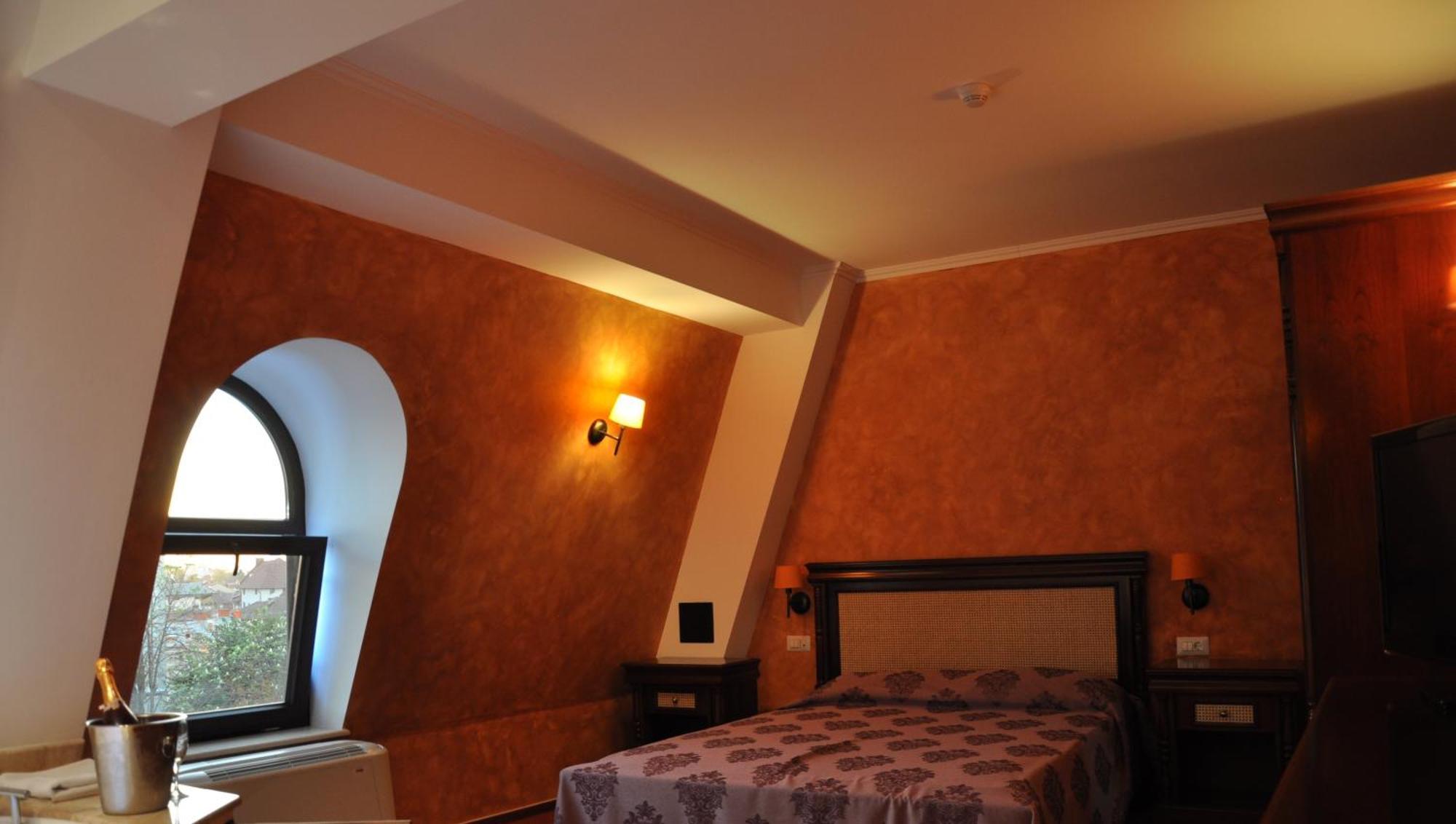 Vigo Grand Hotel Ploieşti Værelse billede